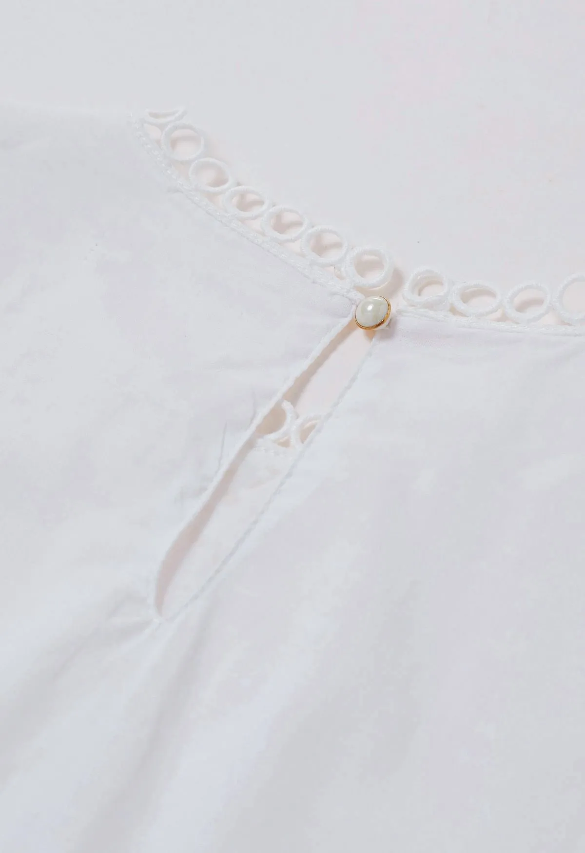 Haut en coton brodé à œillets Boho Chic en blanc